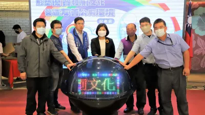 雲林縣政府提升公廁環境品質,組成「公廁健診輔導團」,實地走訪公廁給予管理單位建議與改善策略。(圖/雲林縣政府提供)