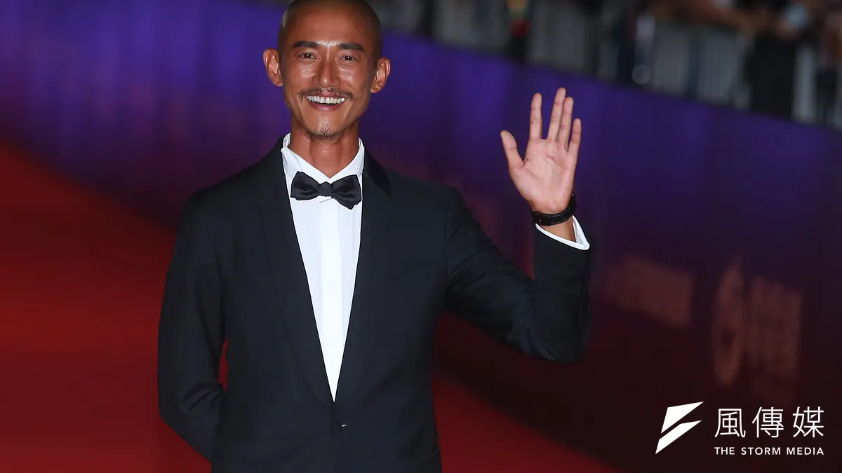 吳慷仁與中國經紀公司簽約的震撼彈至今持續延燒,北京對兩岸影視產業的布局,「水恐怕很深」。圖為吳慷仁出演《斯卡羅》後出席電視金鐘。(資料照,顏麟宇攝) 吳慷仁與中國經紀公司簽約的震撼彈至今持續延燒,北京對兩岸影視產業的布局,「水恐怕很深」。圖為吳慷仁出演《斯卡羅》後出席電視金鐘。(資料照,顏麟宇攝)