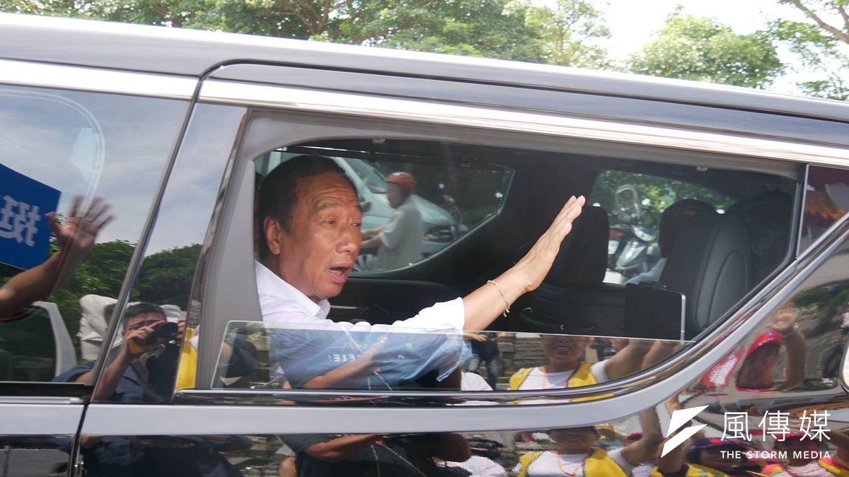 對於國民黨總統初選,媒體人黃創夏直言,前鴻海董事長郭台銘被賣了,還要自己付鈔票。(資料照,潘維庭攝) 對於國民黨總統初選,媒體人黃創夏直言,前鴻海董事長郭台銘被賣了,還要自己付鈔票。(資料照,潘維庭攝)