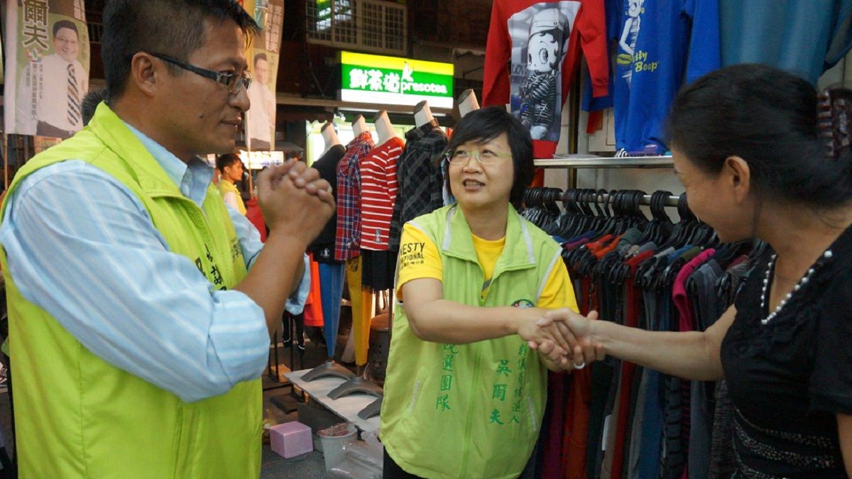 徐佳青一番扁收建商政治獻金說,引爆政治地雷。(取自徐佳青臉書) 徐佳青一番扁收建商政治獻金說,引爆政治地雷。(取自徐佳青臉書)