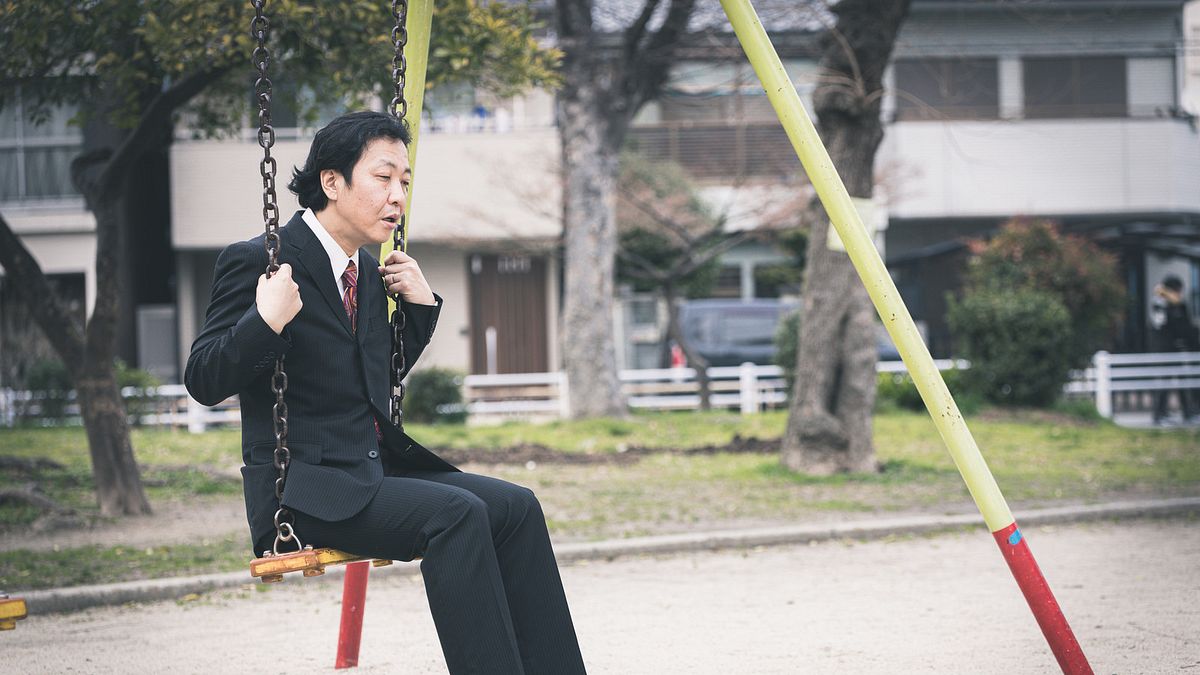 拖延是一種常見行為,指無法自我調節,即使知道有嚴重的後果,也仍然會把事情往後推遲的行為,嚴重甚至導致憂鬱症、焦慮症。(示意圖/取自pakutaso) 拖延是一種常見行為,指無法自我調節,即使知道有嚴重的後果,也仍然會把事情往後推遲的行為,嚴重甚至導致憂鬱症、焦慮症。(示意圖/取自pakutaso)