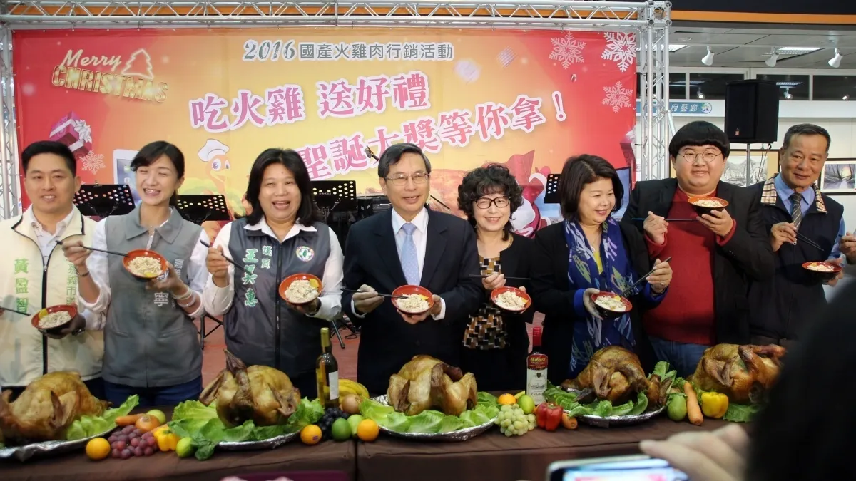 宣傳嘉市跨年活動 涂醒哲搬火雞肉飯邀民眾爽嗑