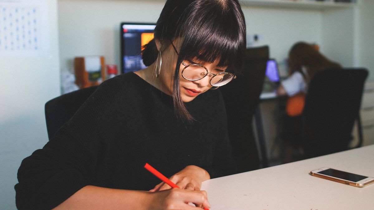 常換工作會給人沒定性、沒忠誠度的印象,但其實這種「不定性」也能成為求職優勢。(圖/Unsplash) 常換工作會給人沒定性、沒忠誠度的印象,但其實這種「不定性」也能成為求職優勢。(圖/Unsplash)