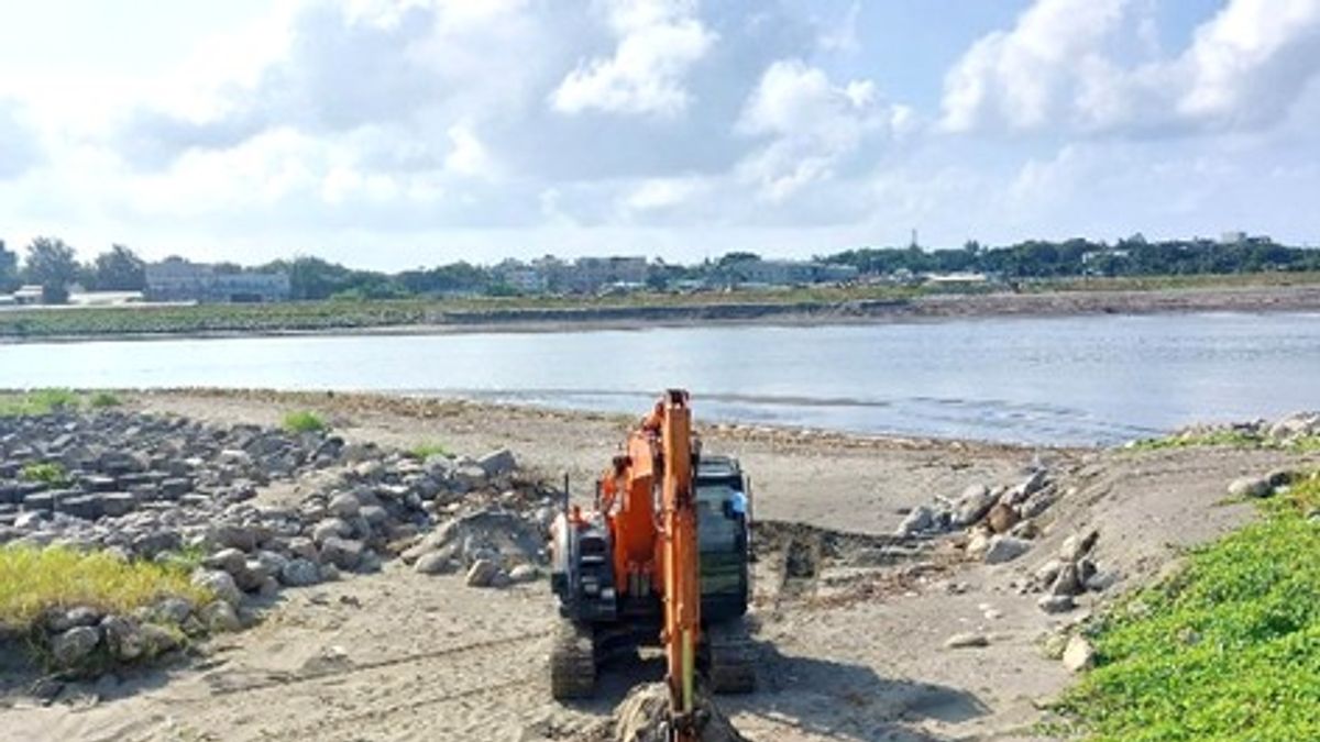 小犬颱風來襲,第六河川分署提前啟動防颱整備工作,積極進行防汛整備。(圖/第六河川分署提供) 小犬颱風來襲,第六河川分署提前啟動防颱整備工作,積極進行防汛整備。(圖/第六河川分署提供)