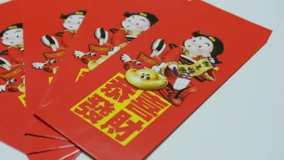 包紅包是華人新年的一種習俗,紅包裡面的錢除了讓人開心,同時也有祝福喜事臨門的意思。(示意圖/取自Pixabay)