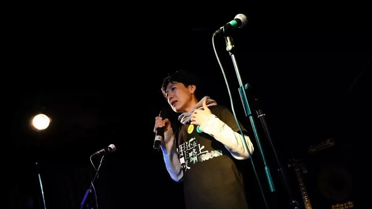 寇延丁和梁曉燕是陳光誠離開大陸前,還能探訪到他的人。而寇延丁的「征途」已經從四川一路到了台灣。圖為寇延丁出席中國NGO公益十周年活動「理想主義在路上」。(宋志標攝/來源:舊聞評論微博)
