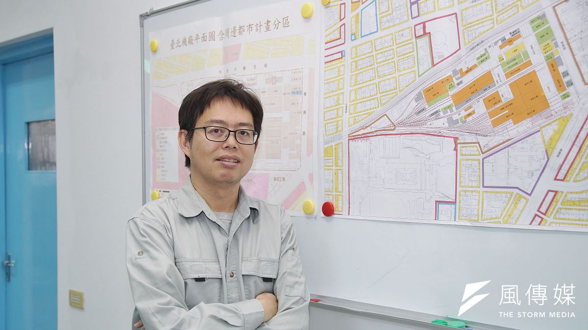 國家鐵道博物館籌備處主任洪致文10月1日上任,他本月11日接受《風傳媒》專訪時表示,未來的目標很明確,就是要打造一座「活的鐵道博物館」。(盧逸峰攝) 國家鐵道博物館籌備處主任洪致文10月1日上任,他本月11日接受《風傳媒》專訪時表示,未來的目標很明確,就是要打造一座「活的鐵道博物館」。(盧逸峰攝)