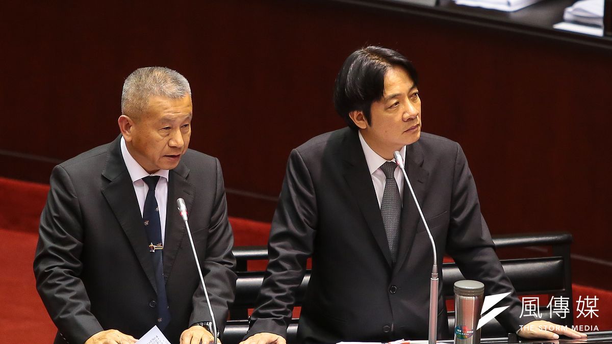 國防部副部長蒲澤春、行政院長賴清德13日至立院備詢,針對慶富案做回應。(顏麟宇攝) 國防部副部長蒲澤春、行政院長賴清德13日至立院備詢,針對慶富案做回應。(顏麟宇攝)