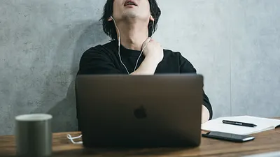 行事曆App可在預設的時間提醒通知,而這是紙本手帳沒有的魅力。(圖/取自pakutaso)