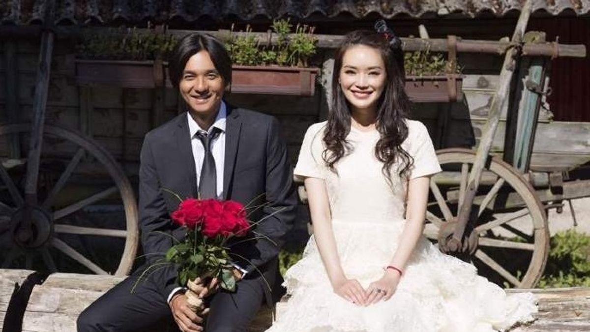 舒淇與馮德倫4日突然宣布結婚。(翻攝微博) 舒淇與馮德倫4日突然宣布結婚。(翻攝微博)