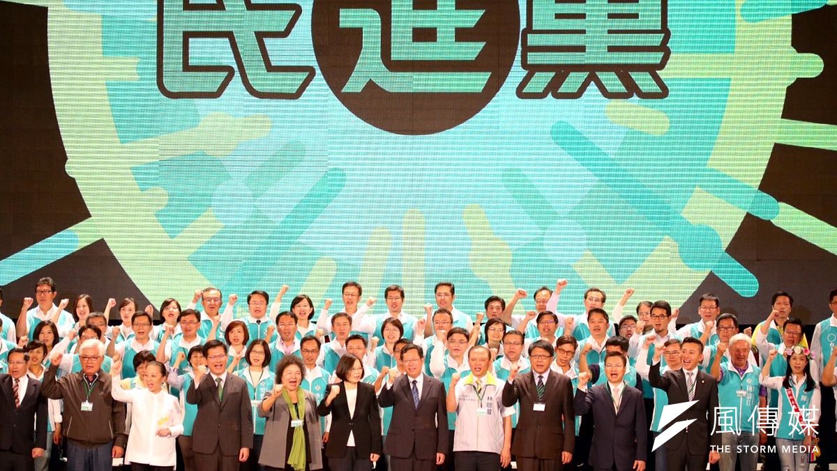 民進黨即將首度「完全執政」,蔡英文勢必緊抓負責兩岸關係的陸委會和海基會人事,但最後究竟由誰出線,大家都在關注。(資料照,蔡耀徵攝) 民進黨即將首度「完全執政」,蔡英文勢必緊抓負責兩岸關係的陸委會和海基會人事,但最後究竟由誰出線,大家都在關注。(資料照,蔡耀徵攝)