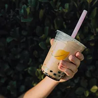 最新手搖ドリンクブランド人気ランキング公表、50嵐が首位を獲得し、CoCoが続いて第二位を獲得、「先喝道」は第三位に安定し、消費者の心の中手搖愛されブランドトップ3に。(イメージ図/pexelsより) 最新手搖ドリンクブランド人気ランキング公表、50嵐が首位を獲得し、CoCoが続いて第二位を獲得、「先喝道」は第三位に安定し、消費者の心の中手搖愛されブランドトップ3に。(イメージ図/pexelsより)