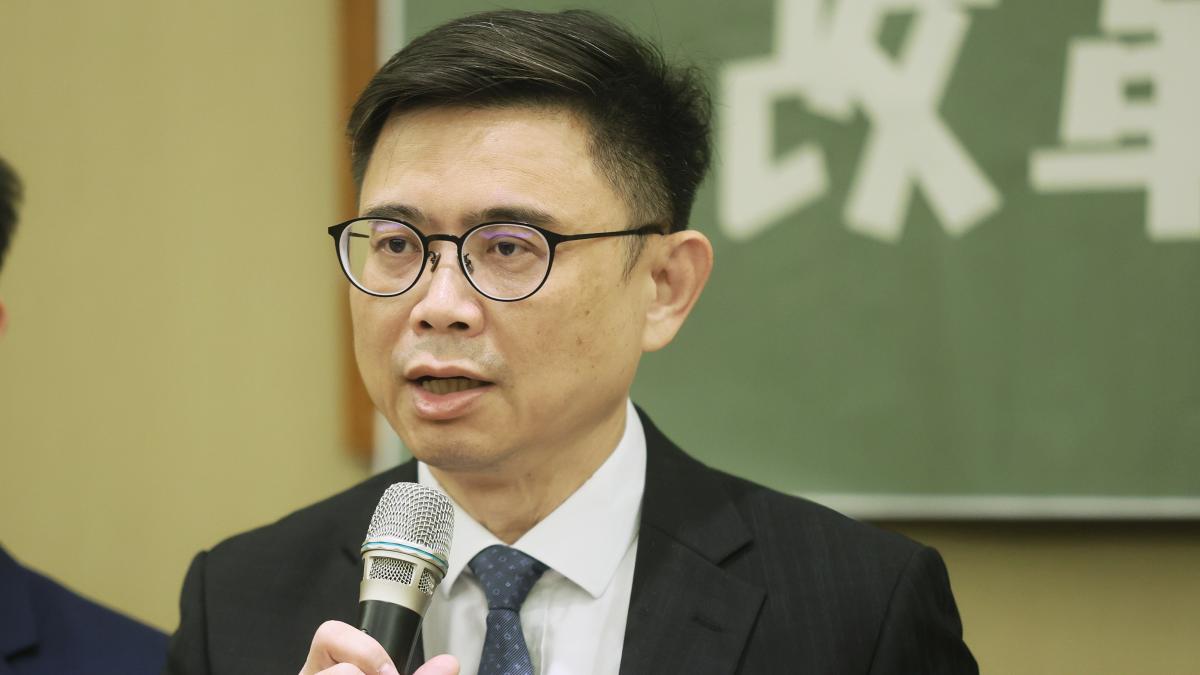 高雄民調大反轉有假?議員曝賴瑞隆「存在感像隱形人」:老招用久會被看破手腳