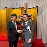 日本台湾親善協会の衛藤征士郎氏(右)と駐日代表の李逸洋氏(左)。(黃信維撮影) 日本台湾親善協会の衛藤征士郎氏(右)と駐日代表の李逸洋氏(左)。(黃信維撮影)