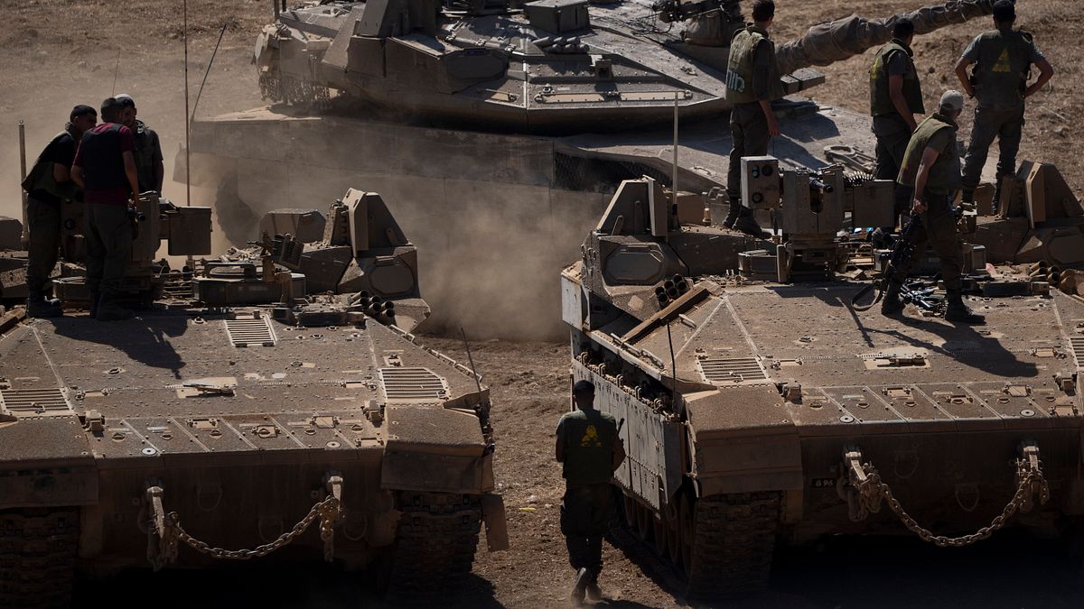 2024年9月30日,以色列北部的裝甲部隊。(美聯社) 2024年9月30日,以色列北部的裝甲部隊。(美聯社)