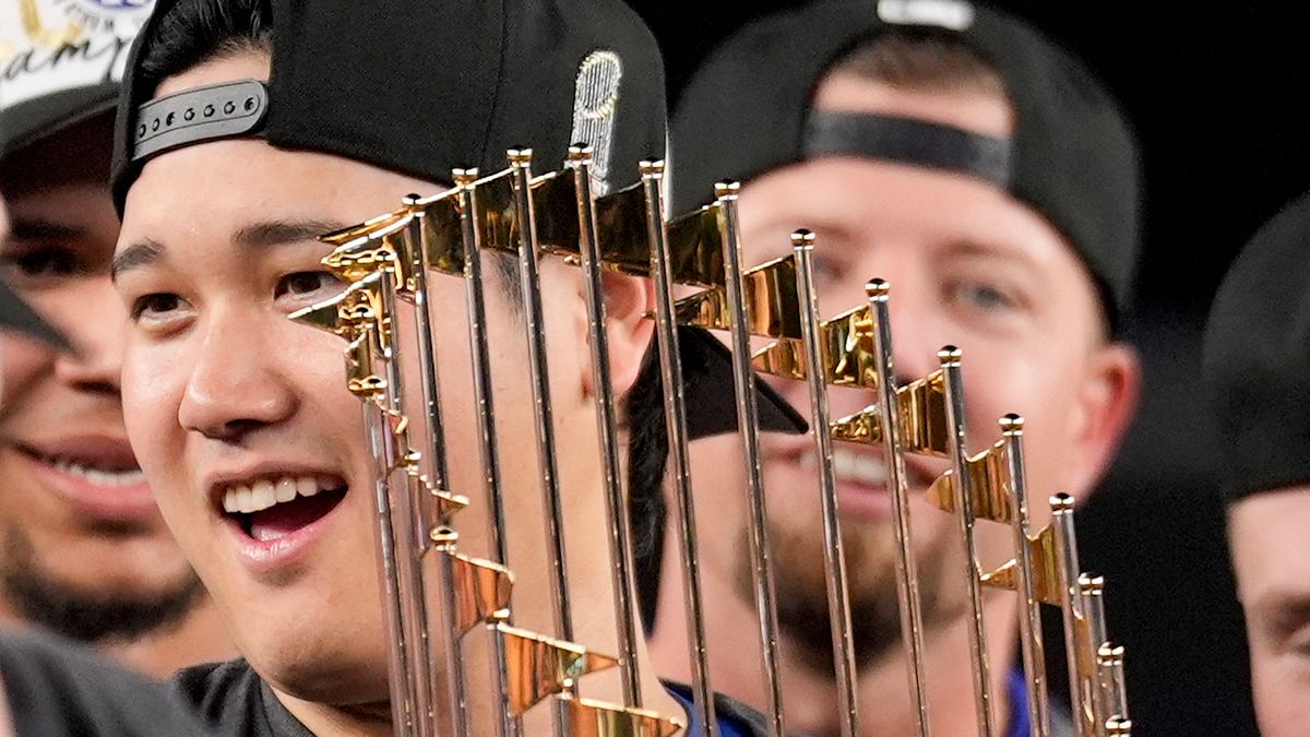 洛杉磯道奇拿下隊史第8座世界大賽冠軍,大谷翔平終於享受到封王滋味。(美聯社) 洛杉磯道奇拿下隊史第8座世界大賽冠軍,大谷翔平終於享受到封王滋味。(美聯社)