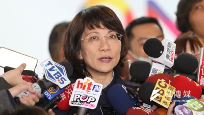國民黨副總統候選人王如玄「一起ONE手繪」3D互動明信片發表會。(陳明仁攝)