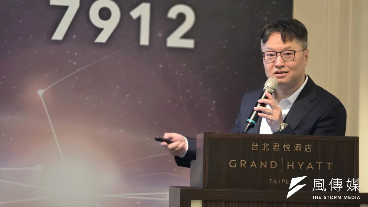 Zenithtek Chairman Kevin Tu (涂俊宏) said that, driven by shipments of high-end inductors, the company's AI-related revenue share is expected to surpass 60% this year. (Photo by Sean Wei)