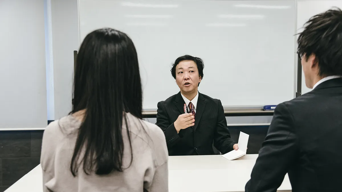 洪雪珍點出多數人寫履歷常犯的3個錯誤,公司要看的是數字亮點,不是文字敘述!(示意圖/取自Pakutaso)