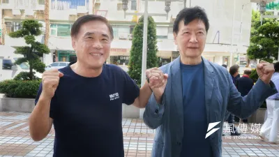 國民黨主席參選人郝龍斌(左)與前中廣董事長趙少康(右)質疑黨主席選舉有「境外勢力」介入。(柯承惠攝)