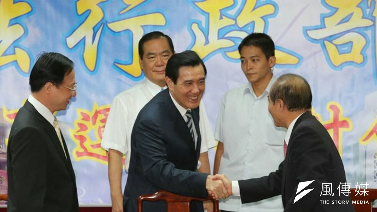 國民黨秘書長曾永權11日下午在立法行政議事運作研討會上表示,年底九合一選舉,是國民黨最關鍵的一戰,他坦言目前情勢對國民黨是非常艱難。(余志偉攝) 國民黨秘書長曾永權11日下午在立法行政議事運作研討會上表示,年底九合一選舉,是國民黨最關鍵的一戰,他坦言目前情勢對國民黨是非常艱難。(余志偉攝)