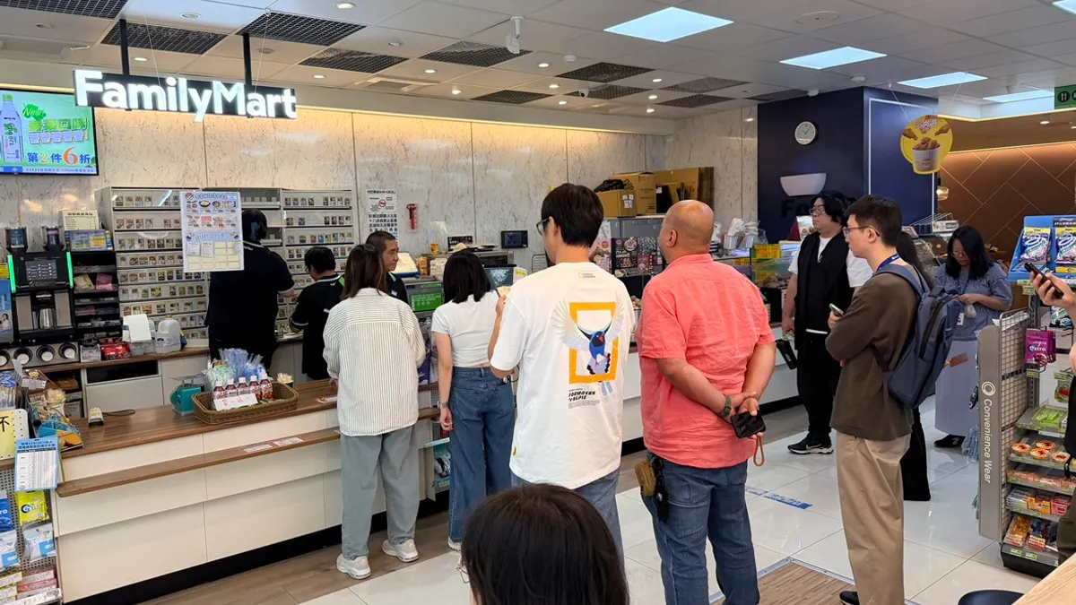 經過政府兩年多審查的美商加熱菸,才正式合法上架販售,又被強制下架(圖/民眾提供) 經過政府兩年多審查的美商加熱菸,才正式合法上架販售,又被強制下架(圖/民眾提供)