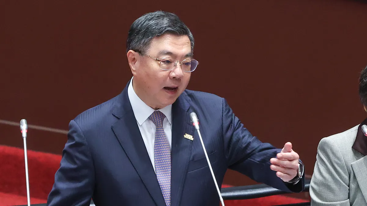 行政院長卓榮泰4日於立法院答詢時談及中選會委員議題。(顏麟宇攝) 行政院長卓榮泰4日於立法院答詢時談及中選會委員議題。(顏麟宇攝)