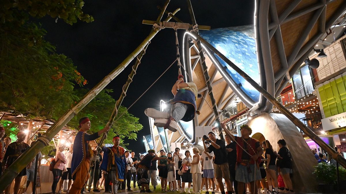 臺東縣政府在波浪屋舉辦為期兩天的「月亮聚」主題活動。(圖/臺東縣政府原民處提供) 臺東縣政府在波浪屋舉辦為期兩天的「月亮聚」主題活動。(圖/臺東縣政府原民處提供)