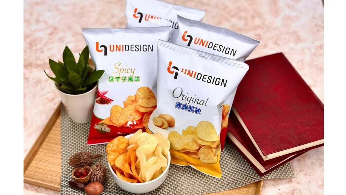 看準洋芋片年輕消費族群潛力,此次統一以UNIDESIGN品牌搶先推出「經典原味」、「唐辛子風味」兩大洋芋片口味,均使用嚴選整顆馬鈴薯切片製成。(圖/統一企業) 看準洋芋片年輕消費族群潛力,此次統一以UNIDESIGN品牌搶先推出「經典原味」、「唐辛子風味」兩大洋芋片口味,均使用嚴選整顆馬鈴薯切片製成。(圖/統一企業)