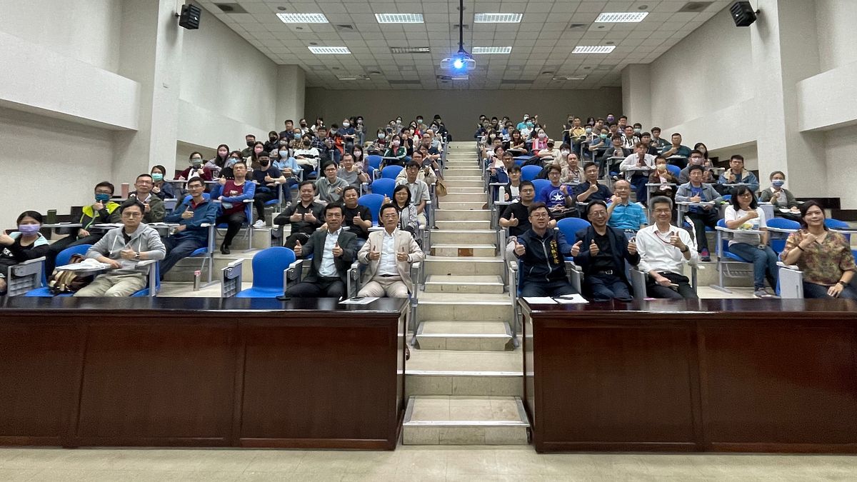 台中市政府數位治理局11日舉辦資通安全專業教育訓練,攜手南投縣政府計劃處等中台灣區域治理平台八縣市資訊與資安主責局處,共同推動資安專業人員培訓。(圖/台中市政府) 台中市政府數位治理局11日舉辦資通安全專業教育訓練,攜手南投縣政府計劃處等中台灣區域治理平台八縣市資訊與資安主責局處,共同推動資安專業人員培訓。(圖/台中市政府)