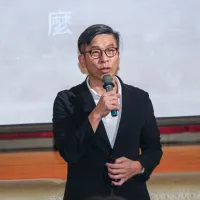 民進黨立委鍾佳濱今(28)日表示,根據目前《憲法》,審計權仍是監察院權責,在野黨以為廢止監察委員人事同意權,監察院就會作廢,讓審計權回到立法院,「門都沒有」。(劉偉宏攝) 民進黨立委鍾佳濱今(28)日表示,根據目前《憲法》,審計權仍是監察院權責,在野黨以為廢止監察委員人事同意權,監察院就會作廢,讓審計權回到立法院,「門都沒有」。(劉偉宏攝)