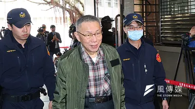 京華城案被告前台北市長柯文哲重金交保七天又被裁定羈押禁見。(顏麟宇攝)