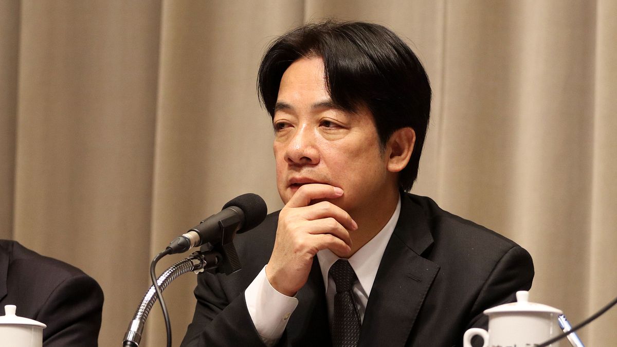 行政院青年諮詢委員會9日舉行第4次會議,院長賴清德大讚這是青年政策參與平台,拉近行政院與年輕人的想法。(資料照,蘇仲泓攝) 行政院青年諮詢委員會9日舉行第4次會議,院長賴清德大讚這是青年政策參與平台,拉近行政院與年輕人的想法。(資料照,蘇仲泓攝)