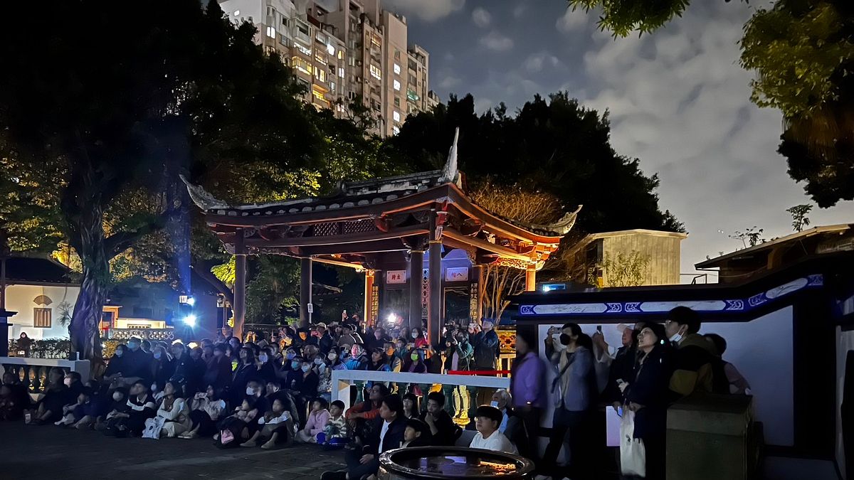 《魔幻光影 嬉遊林園》光雕秀至今已累計超過3千人次遊客到訪,活動將於12月28日結束。(圖/新北市政府文化局) 《魔幻光影 嬉遊林園》光雕秀至今已累計超過3千人次遊客到訪,活動將於12月28日結束。(圖/新北市政府文化局)