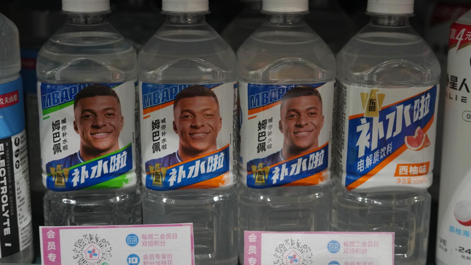 姆巴佩道歉了,中國輿論為何不買帳?「教員」毛澤東在年輕世代的特殊位置