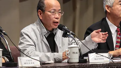 越南觀光客全團逃走中,負責新南向的政務委員張景森却說吃燒餅哪有不掉芝麻的。(資料照,顏麟宇攝)