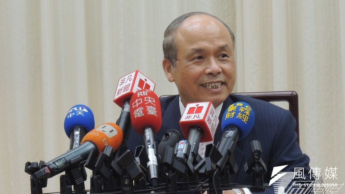 財政部9日舉辦房地合一稅制公聽會,財政部長張盛和會後表示,學者多有共識,僅細節須調整。(葉瑜娟攝) 財政部9日舉辦房地合一稅制公聽會,財政部長張盛和會後表示,學者多有共識,僅細節須調整。(葉瑜娟攝)