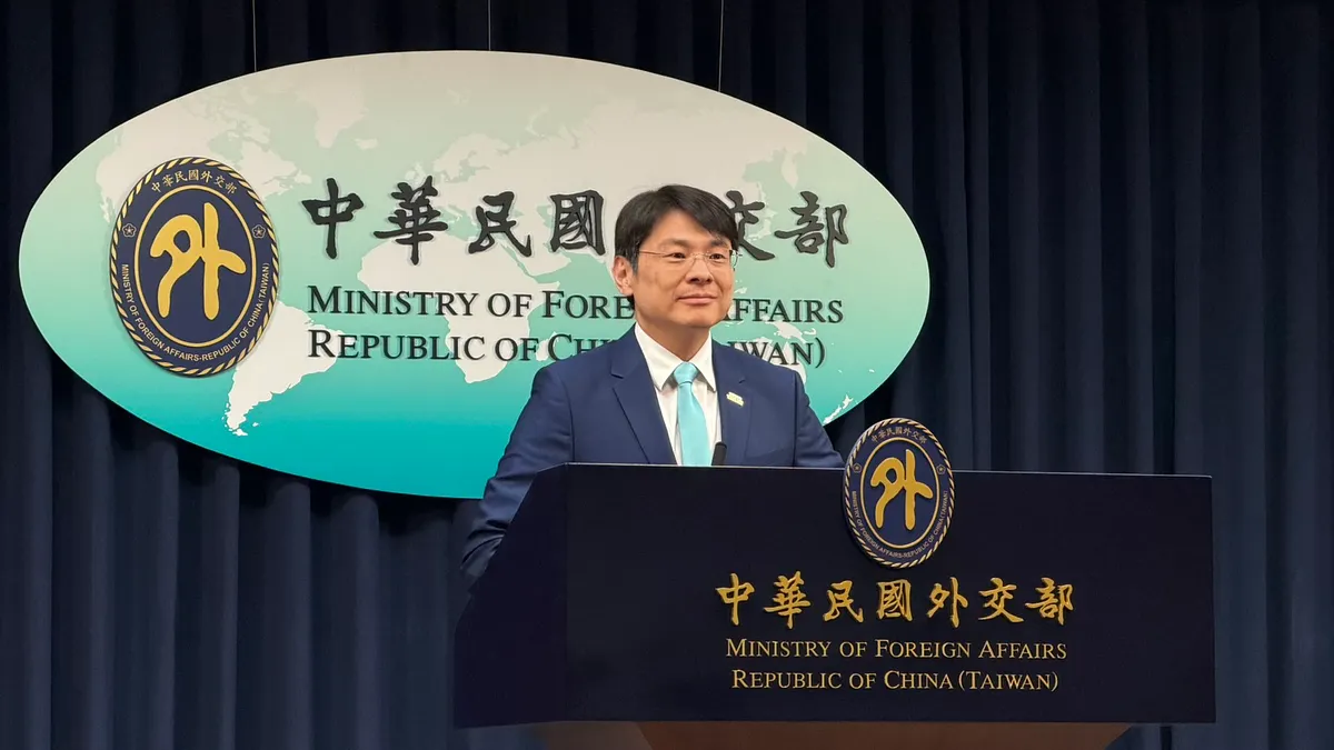 外交部發言人蕭光偉9日主持例行記者會並回應媒體提問。(鍾秉哲攝) 外交部發言人蕭光偉9日主持例行記者會並回應媒體提問。(鍾秉哲攝)