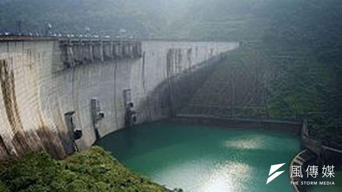 交通部針對北宜直鐵,提出不通過翡翠水庫方案,宜蘭縣政府則持不同意見。(取自維基百科) 交通部針對北宜直鐵,提出不通過翡翠水庫方案,宜蘭縣政府則持不同意見。(取自維基百科)