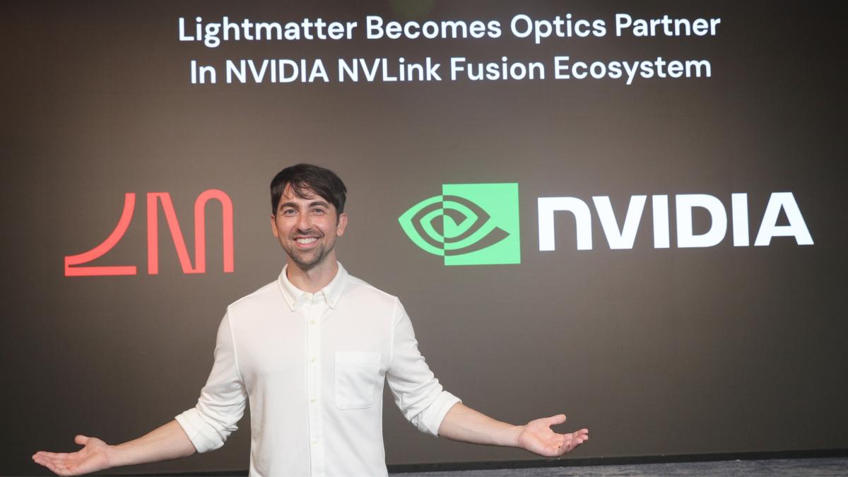 光子運算大突破!Lightmatter攜手 NVIDIA 打造全新高效能 AI 光學互連藍圖