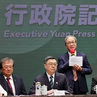 立法院將通過中央政府總預算,文化部長李遠表示,將全力捍衛文化人的尊嚴及價值。(圖/文化部提供) 立法院將通過中央政府總預算,文化部長李遠表示,將全力捍衛文化人的尊嚴及價值。(圖/文化部提供)