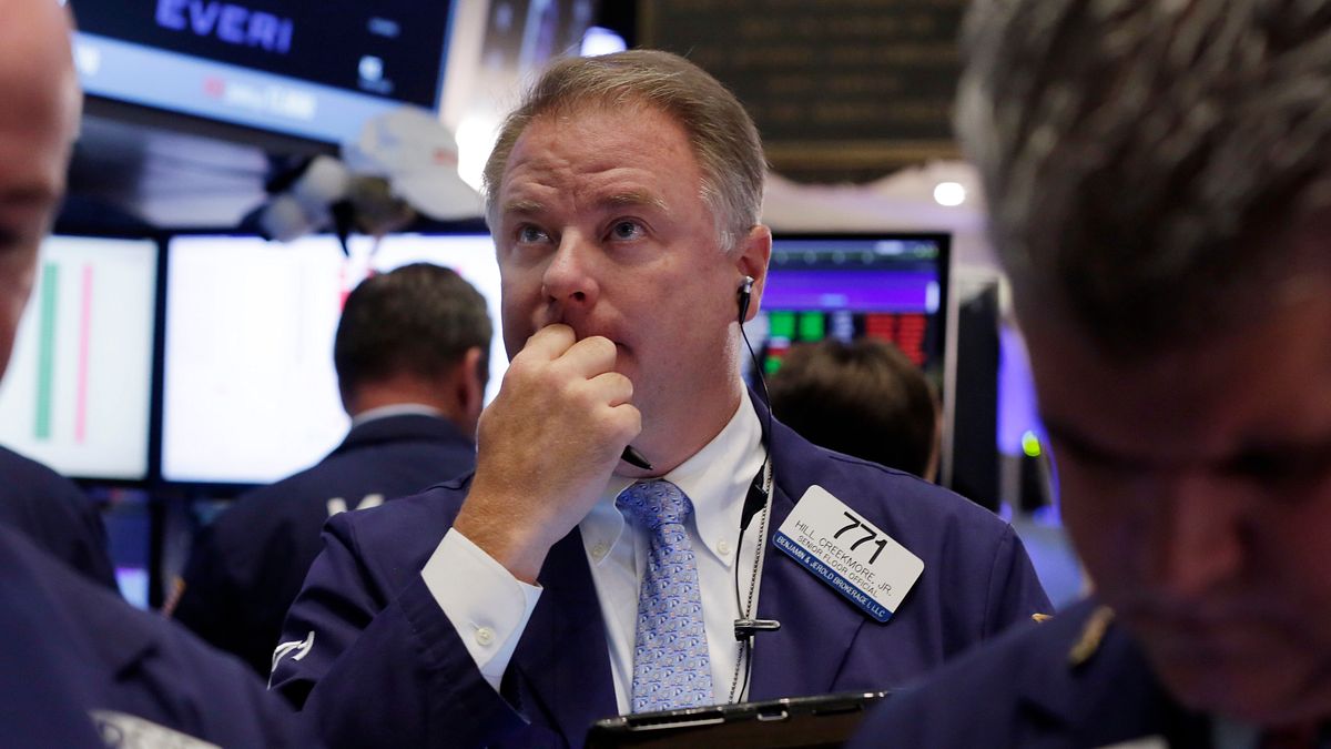 Dow Jones連2日彈升逾百點至17602.3點,創年內收盤新高。(美聯社) Dow Jones連2日彈升逾百點至17602.3點,創年內收盤新高。(美聯社)