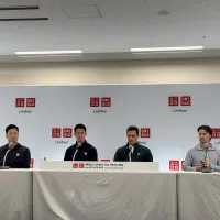 ユニクロの合同記者会見で、フェデラー氏らが錦織圭の引退をねぎらい、これまでの対戦の記憶やテニス界の黄金時代、今後への期待について語り合った。(黄信維撮影) ユニクロの合同記者会見で、フェデラー氏らが錦織圭の引退をねぎらい、これまでの対戦の記憶やテニス界の黄金時代、今後への期待について語り合った。(黄信維撮影)