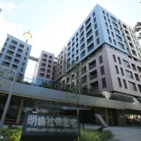 民眾黨新北市議員陳世軒指出,賴政府選前畫大餅喊興辦13萬戶社宅,不過2年多社宅數下修至3萬戶,淪為空頭支票。圖為台北市明倫社宅。(資料照,柯承惠攝) 民眾黨新北市議員陳世軒指出,賴政府選前畫大餅喊興辦13萬戶社宅,不過2年多社宅數下修至3萬戶,淪為空頭支票。圖為台北市明倫社宅。(資料照,柯承惠攝)