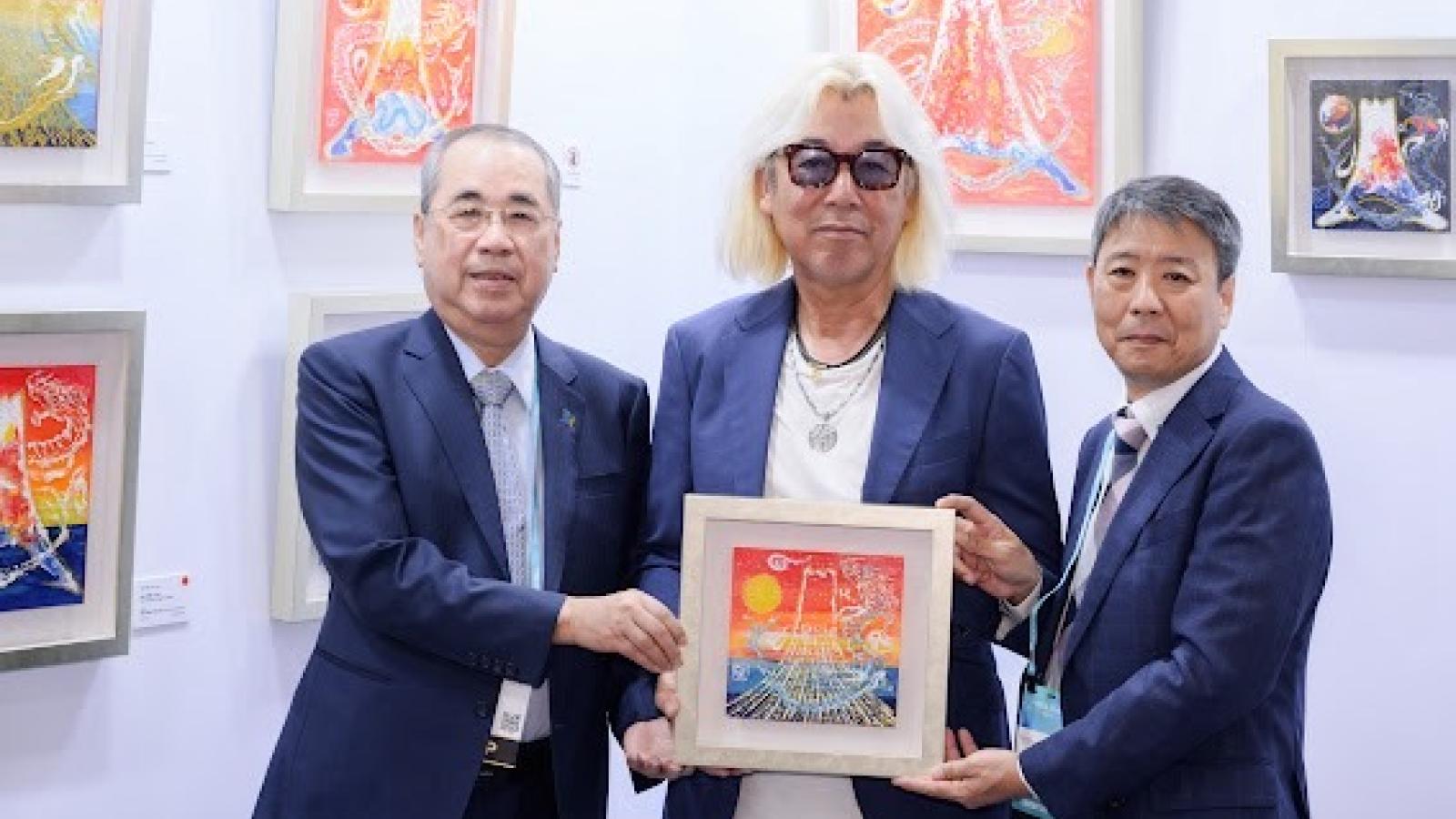 新武精密雷射跨界藝術公益 攜手日本畫家上野一郎推動義賣串聯臺日情誼與人文關懷