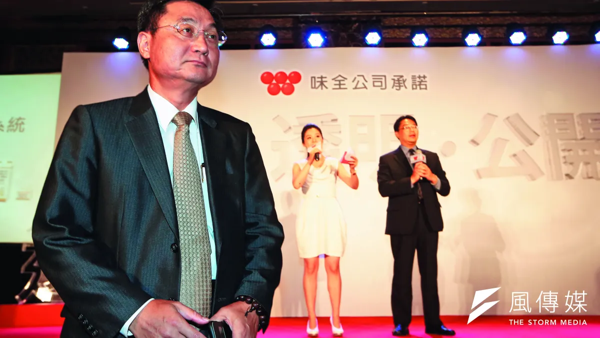 味全總經理蘇守斌(前)從中國市場找到立足之地,本業獲利也持續好轉。(新新聞資料照)