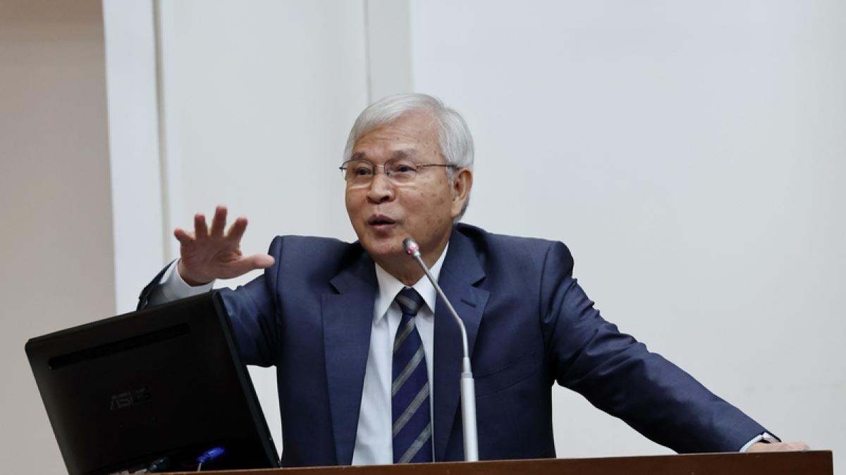 不打房了?楊金龍一句「就到這裡」點燃營建股 專家揭房市走向:建商別急著狂歡