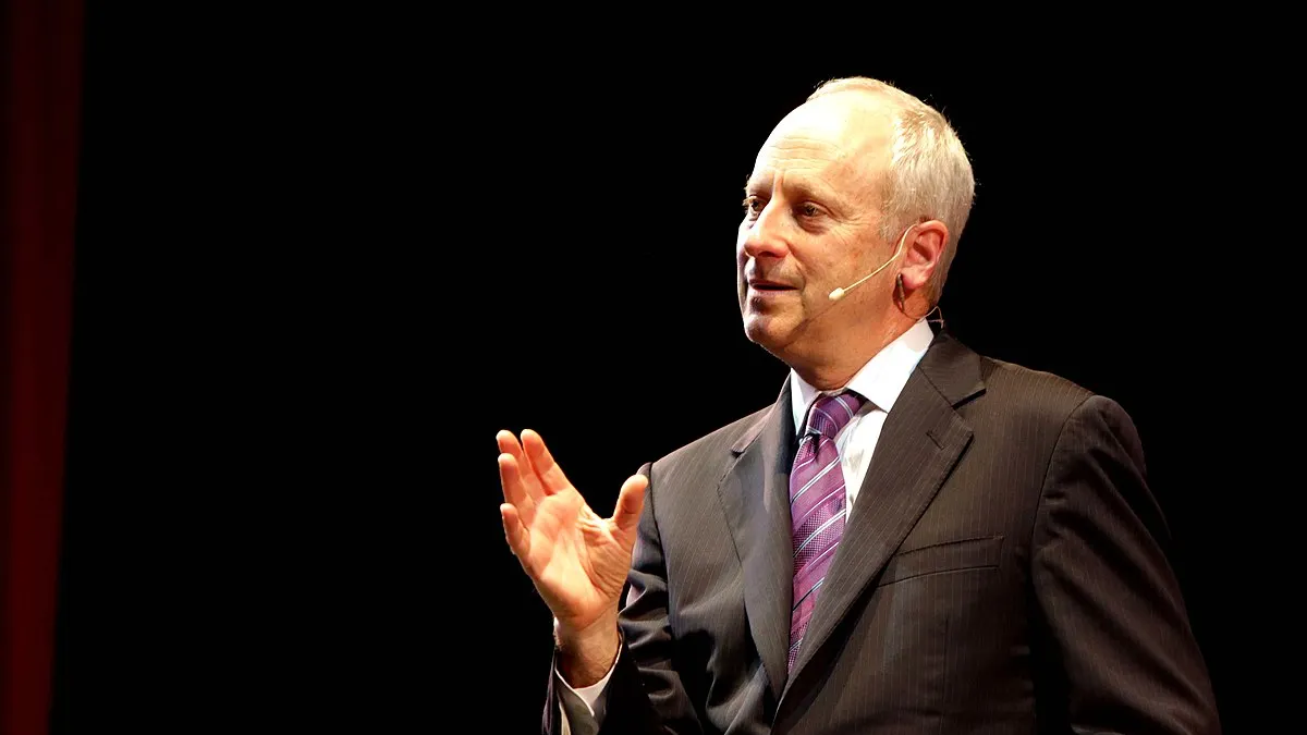 哈佛大學政治哲學教授邁可‧桑德爾(Michael J. Sandel)。(Fronteiras do Pensamento@Wikipedia / CC BY-SA 2.0)