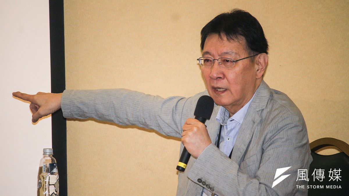 資深媒體人趙少康(見圖)4日在節目中表示,只要國民黨主席吳敦義願意列不分區立委15名、前總統馬英九列17名、前新北市長朱立倫列19名,自己就願意列入第21名,重回國民黨。(資料照,蔡親傑攝) 資深媒體人趙少康(見圖)4日在節目中表示,只要國民黨主席吳敦義願意列不分區立委15名、前總統馬英九列17名、前新北市長朱立倫列19名,自己就願意列入第21名,重回國民黨。(資料照,蔡親傑攝)