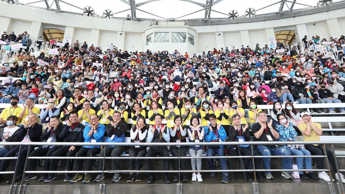 花蓮縣政府舉辦兒童節慶祝活動「海洋親子趴」,邀請1,502名師生遨遊遠雄海洋公園。(圖/花蓮縣政府提供) 花蓮縣政府舉辦兒童節慶祝活動「海洋親子趴」,邀請1,502名師生遨遊遠雄海洋公園。(圖/花蓮縣政府提供)